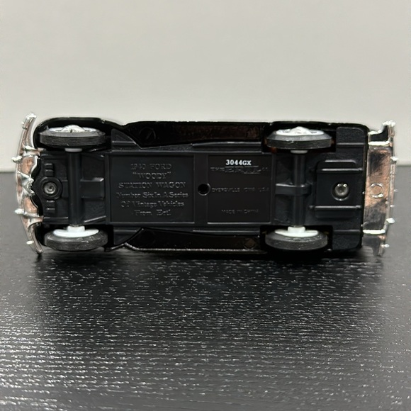 Harley-Davidson Vintage Collectable Die Cast Model Truck Coin Bank & Display Tin - Picture 7 of 10